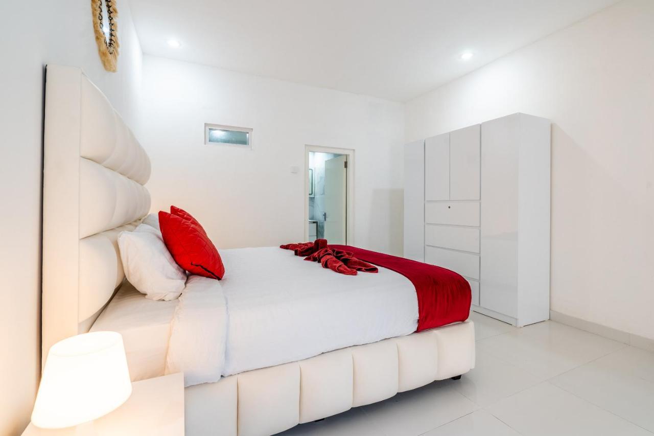 Luxury Minimalist Villa White Angel In Seminyak Kültér fotó